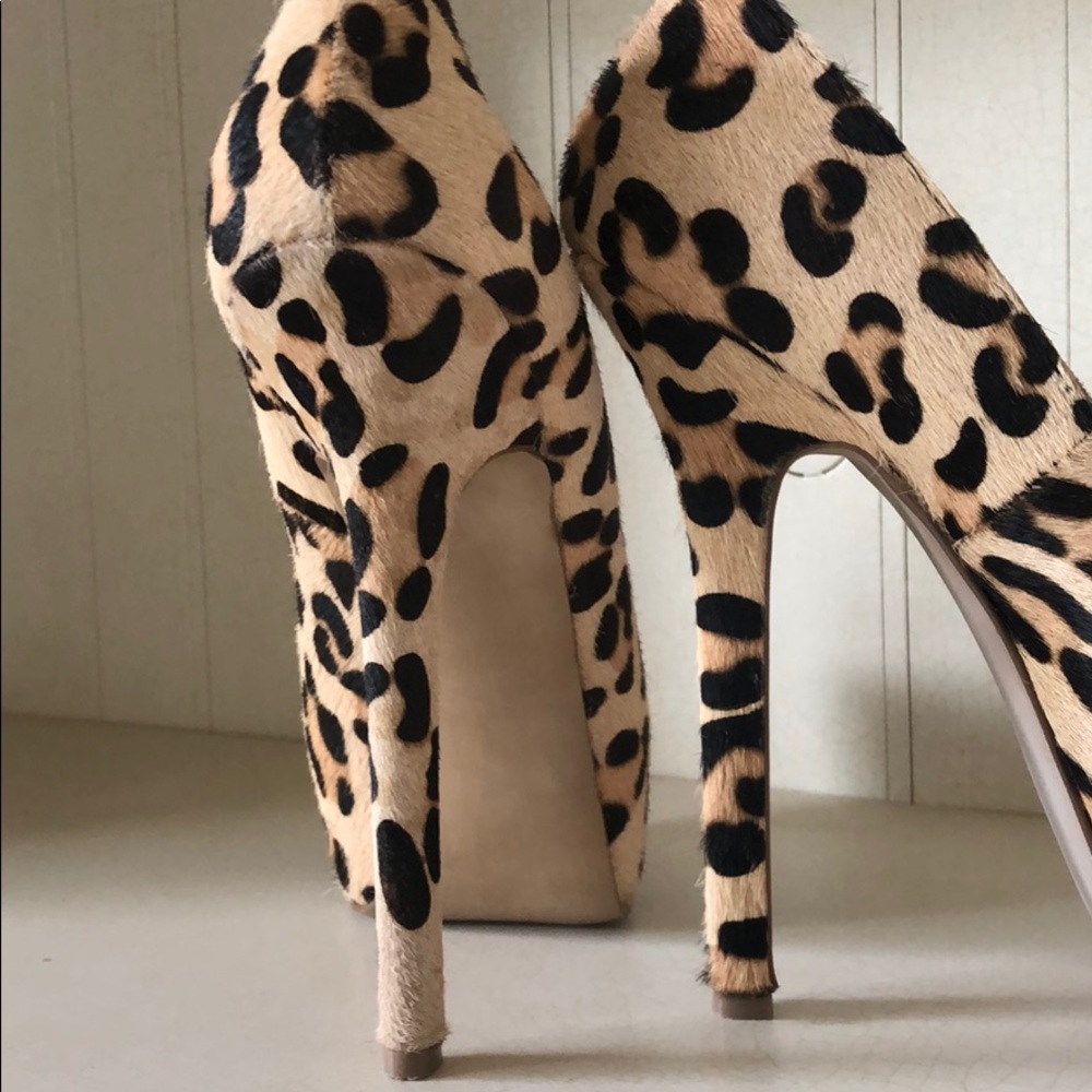Shoes - Picture 3 of 3